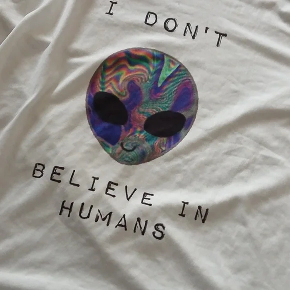 💙Alien Tee - Picture 2 of 4